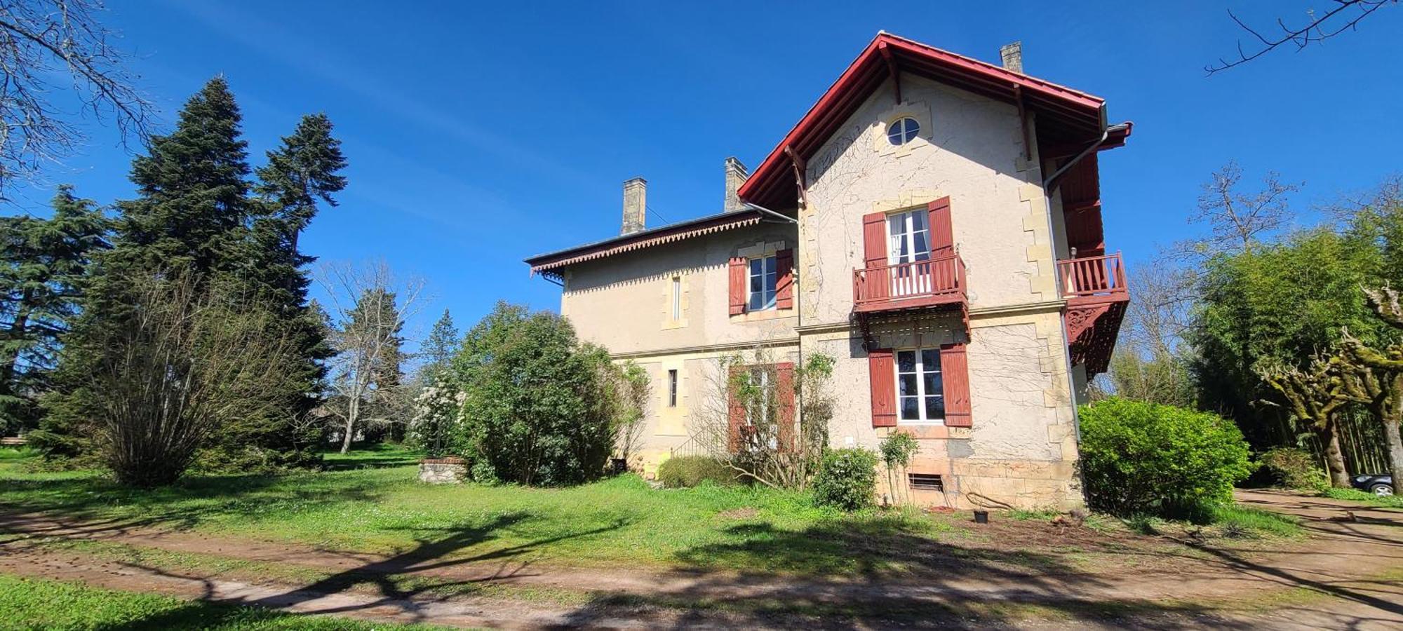 빌뇌브-쉬르-로트 Le Manoir Du Moulin De Madame B&B 외부 사진